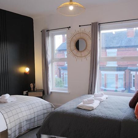 Bee Stays - Pickmere House Уоррингтон Экстерьер фото