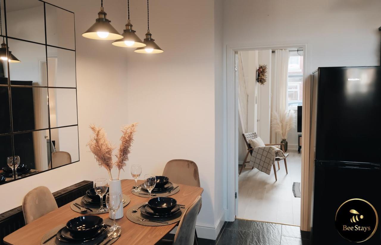 Bee Stays - Pickmere House Уоррингтон Экстерьер фото